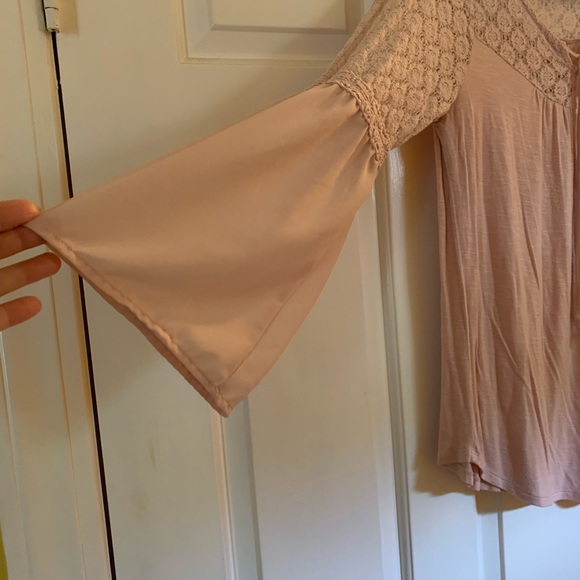 New Direction Blouse - Picture 3 of 6